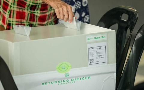 全岛1264个投票站将从上午8时开放至晚上8时。（叶振忠摄）