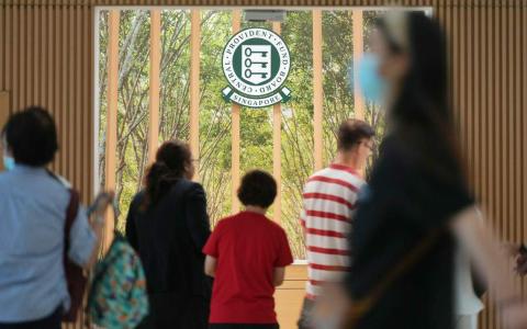 目前年逾55岁的公积金会员当中，超过99%能将所有特别户头存款转入退休户头赚取较高的长期年利率，以及领取较高的退休入息。（谢智扬摄）