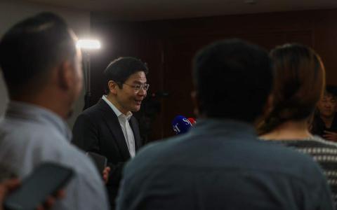 黄循财说，将在正式上任之前的几天宣布完整内阁名单，并透露李总理已经接受他的邀请，出任国务资政。（通讯及新闻部）
