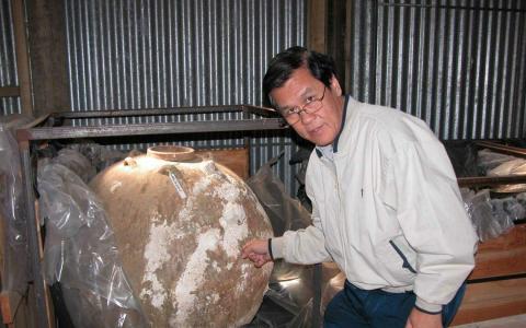 黑石号沉船文物鉴定顾问 林亦秋