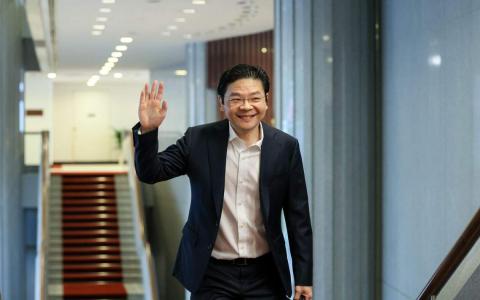在新旧总理交接之际，国人对于新总理会带来哪些新政策、新作风、新气象，肯定有所期待。（档案照片）