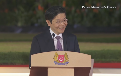 黄总理星期三（5月15日）发表就职演说时指出，冠病疫情让他和他的团队经历烈火的洗礼。（总理公署直播截图）