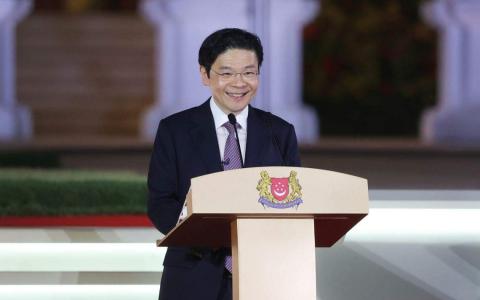 我国第四任总理黄循财5月15日宣誓就职。他在就职演讲中承诺，会以新思维和方式，与新加坡人一起努力维护“新加坡奇迹”。（档案照片）
