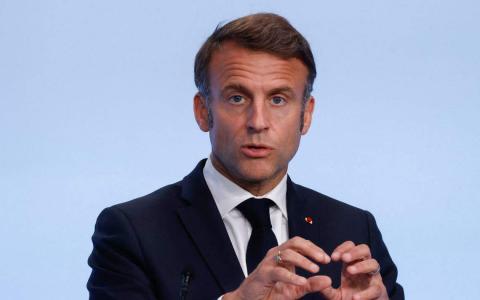 法国总统马克龙此前已多次强调会在塞纳河游泳，以力证河水的水质已经得到改善，不过他从未定下任何日期。（法新社）