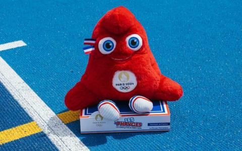 巴黎奥运会吉祥物“弗里热”，是法式传统弗里吉亚帽的拟人化表达。（取自官网）