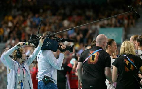 奥林匹克广播服务公司已经更新摄像师指南，要求摄像师以同样方式拍摄男女运动员。（法新社）