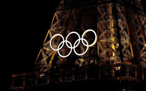 埃菲尔铁塔是2024年巴黎奥运会的重要标志，也出现在巴黎奥运会和残奥会的奖牌上。（路透社）