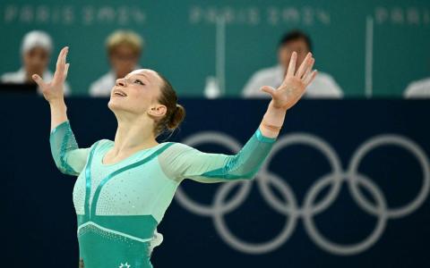 罗马尼亚选手安娜·巴博苏的铜牌“失而复得”，赢得该国本届唯一一枚体操奖牌。 （法新社）