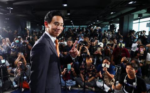 披塔15日警告，如果有人试图干预14日的大选结果，导致少数政府的产生，将为此付出沉重的代价。（路透社）