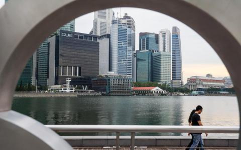 让民众有机会投票，固然是推进国家民主进程的重要途径，但随意打开防洪闸，因行使了酌情权而让大家觉得制度做法前后不一，同样会动摇民众的信任。（卓祾祎摄）