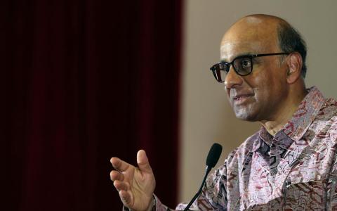 国务资政兼社会政策统筹部长尚达曼宣布竞选总统。（邝启聪摄）