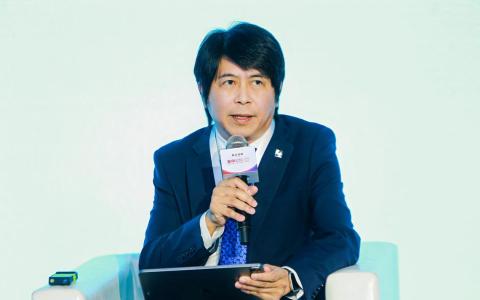新加坡科技设计大学副校长戴礼翔教授星期五（10月11日）在《联合早报》举办的新中论坛上发言。（联合早报）