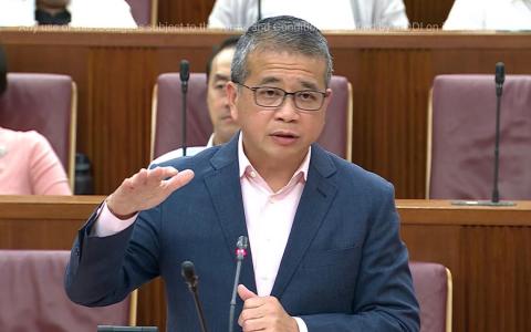 文化、社区及青年部长兼律政部第二部长唐振辉星期三（10月16日）在国会上提出动议，表彰在2024年巴黎奥运会和残奥会有出色表现的运动员时，勾勒我国接下来争取卓越体育成就的主要策略。（GOV.SG视频截图）