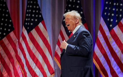 美国政治揭开一页新篇章，但如同笔者之前提过的，无论看上去有多少新奇、多少复旧，美国政治其实远比身在庐山中的激情选民所感觉、所认定的，要更加具有连续性和稳定性。（路透社）