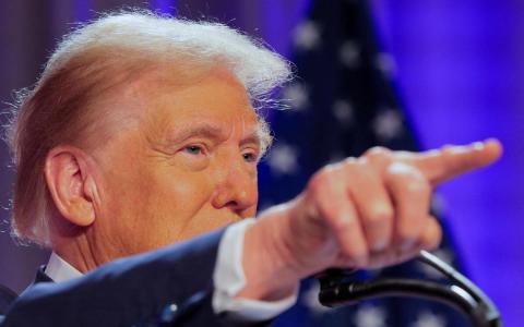 美国当选总统特朗普星期三（11月13日）在国会大厦会见共和党人。（路透社）