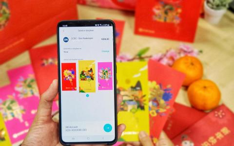 今年新春期间，电子红包数量和金额都显著增长，这反映出电子红包由于便捷、个性化，以及更环保，已经逐渐成为本地人传递新年祝福的方式。　（档案照片）