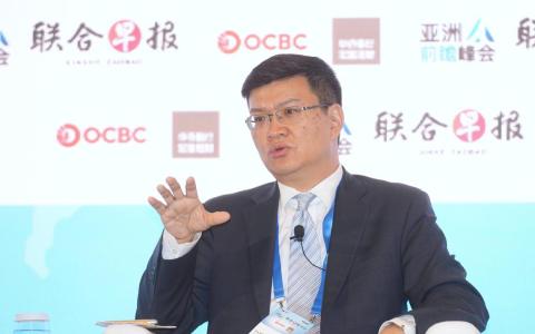 清华大学战略与安全研究中心主任、国际关系学系教授达巍说，美国这次的总统选举结果将在很大程度上影响中美两国能以多长时间走向稳定，以及如何能够走向稳定，未来或将出现两种不同场景。（谢智扬摄）