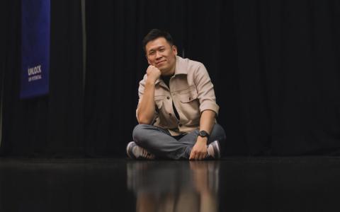 周若鹏将在6月底来新加坡参与城市阅读节，另有脱口秀演出。（受访者官网）