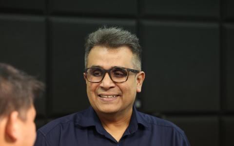 秘书长拉维在党大会上发言时说，红点同心党必须是一个能够追究执政党责任的政党，也必须成为能够推动反对党成为新加坡应得的真正替代方案的那股力量。（档案照片）