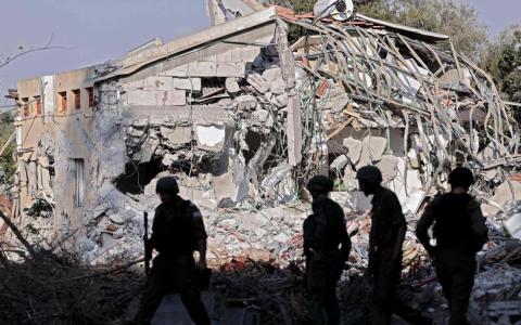 以哈冲突升级，一场惨烈的攻击与人道主义灾难，近在眼前。（法新社）