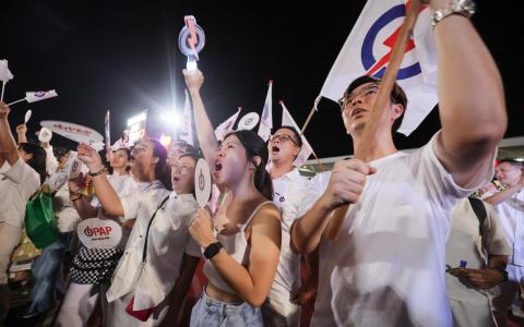 大选激发年轻人对政治的关心，更多年轻人表示会在选后参与政治相关活动，但这股热忱能持续多久，引人深思。  （档案照片）