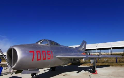 歼-6无人机首次亮相 可在台海担当自杀式攻击机