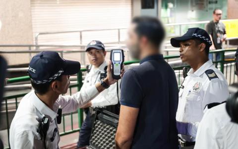 酒驾被捕人数上升 交警启用新仪器现场取证可呈堂