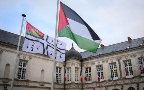 法国沙特召集多国峰会 为两国方案争取支持