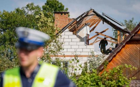 9月10日，俄罗斯入侵的无人机被击落后损毁了波兰东部一个村落的房子。（法新社）