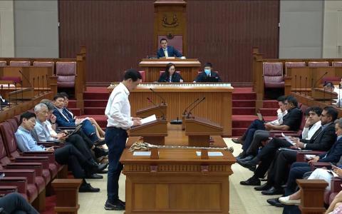 社会政策统筹部长王乙康星期二参加施政方针辩论，阐述行动党政府从2025年大选结果总结的几点观察。（GOV.SG 视频截图）