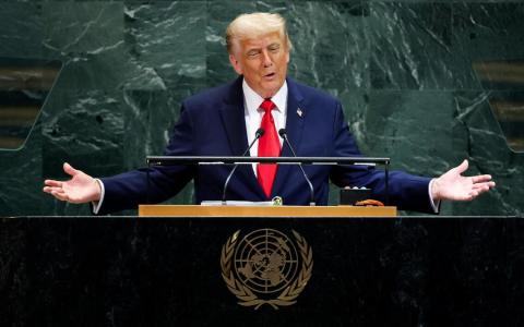 特朗普称带领美国重返黄金时代 批联合国说空话助长移民危机 