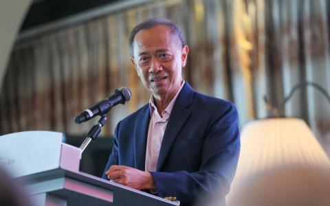 由新加坡旗舰华文报《联合早报》和财经日报《商业时报》联办的第三届“东南亚讲堂”，邀请新加坡前外交部长杨荣文畅谈“特朗普2.0对东南亚经济的影响”。（档案照片）