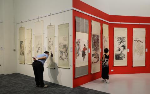 “翰墨因缘——狮城藏画展”9月20日开幕，展览共呈现368幅作品，包括秋斋藏画与新报业媒体华文媒体集团的九幅珍贵藏画。（梁麒麟摄）