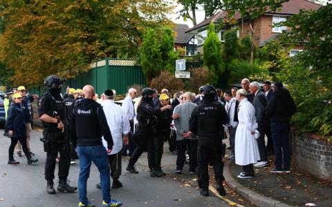 英国犹太教堂遭恐袭 二死四重伤嫌犯被击毙
