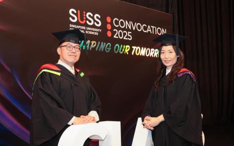 20年后重返校园转文科 新社科大毕业生获卓越奖