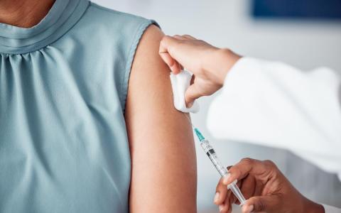 本地呼吸道疾病人数同比骤升12％ 主动接种流感疫苗者不多