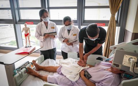 陈笃生医院与南大合作 推中西医预防与康复计划