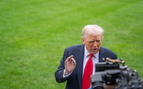 特朗普要怎样奠定和平缔造者的历史地位？（新华社）