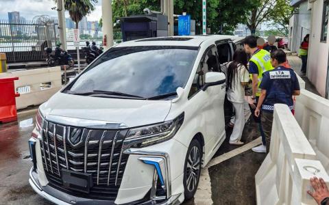 新马商讨放宽跨境德士计划 乘客可在任何地点下车