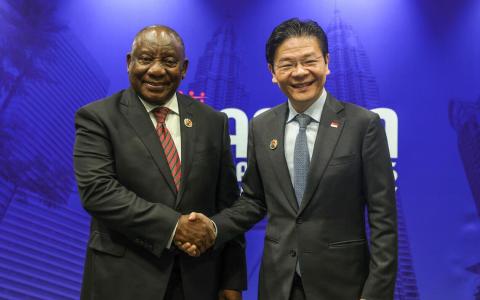 黄总理会晤巴西南非与欧理会代表