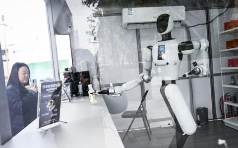 中共四中全会寻求以科技自强破内外困局 张升民升任军委副主席