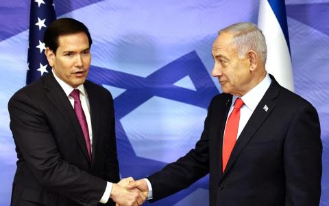 美国国务卿鲁比奥（左）10月23日在耶路撒冷与以色列总理内坦亚胡（右）会晤。（路透社）