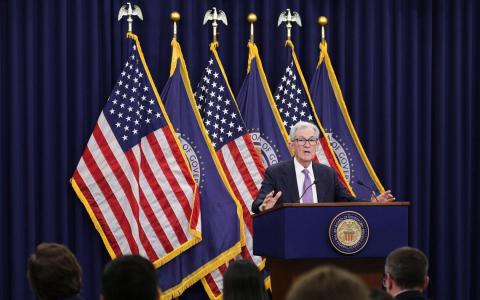 美联储12月降息未成定局冲击亚股 油价美元走软金价回升