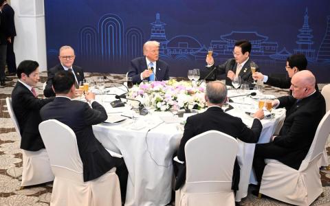 黄总理抵韩参加APEC峰会 特朗普期待“习特会”