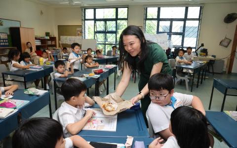 李智陞: 分布学校教育协作人员 过去十年增一倍