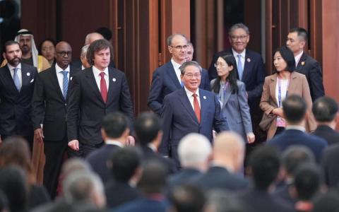 李强重申中国开放的“确定性”  吁完善国际经贸规则体系