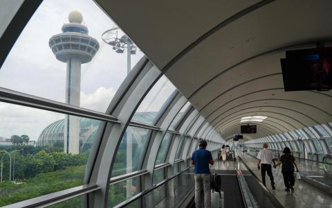 搭客:愿支持环保付燃料税 望航司和政府承担更多责任