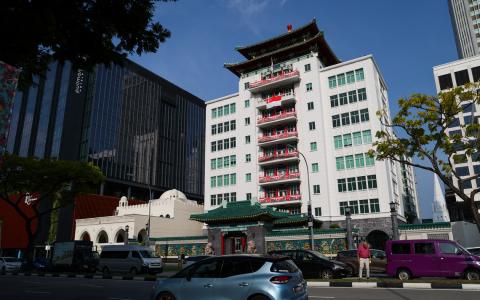 自1964年落成的总商会大厦，可谓历史的最佳见证者。大厦落成时由建国总理李光耀先生主持开幕。（档案照片）