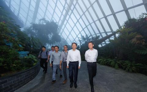 第10届新中领导力论坛周二举行 陈振声石泰峰共同主持