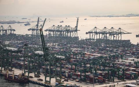 同比增长22.2%远超预期 10月非石油出口创四年最快增速